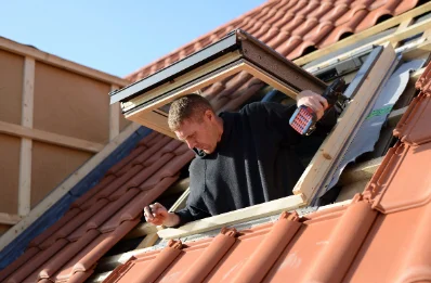 Pose de fenêtres de toit Velux à Cadeilhan